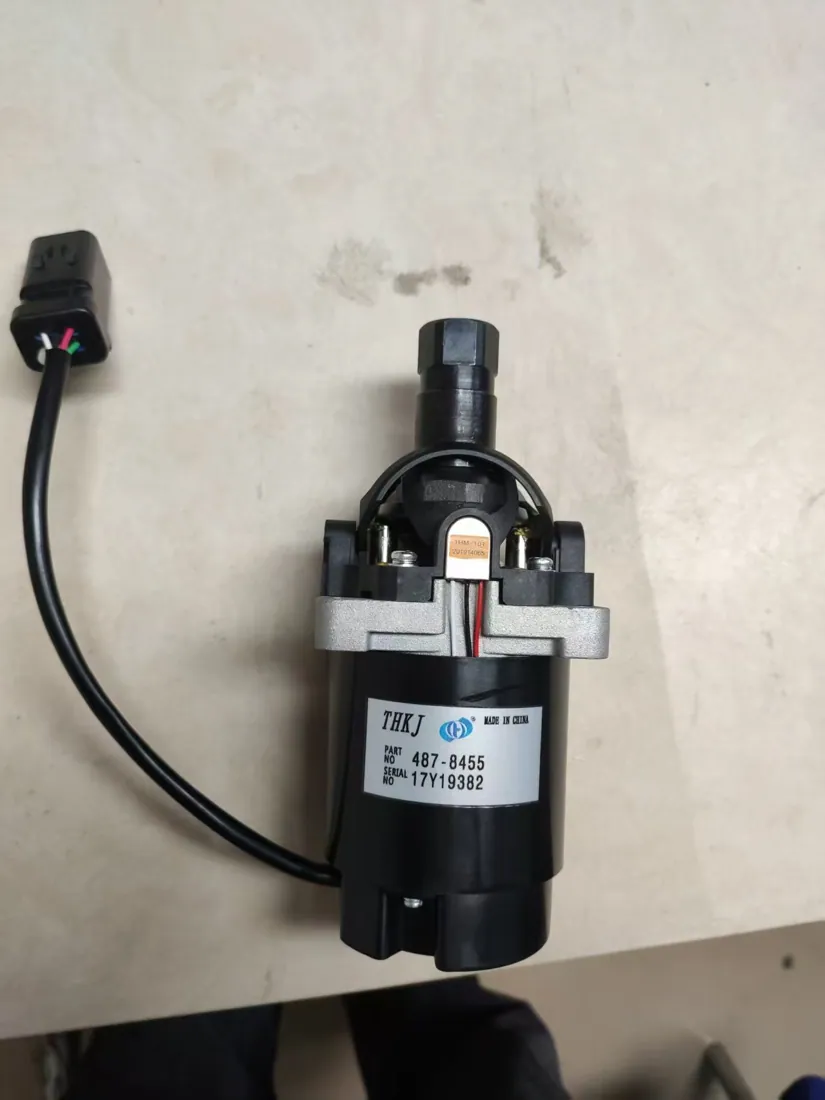 CAT 320GC excavator pilot control valve spare part photograph