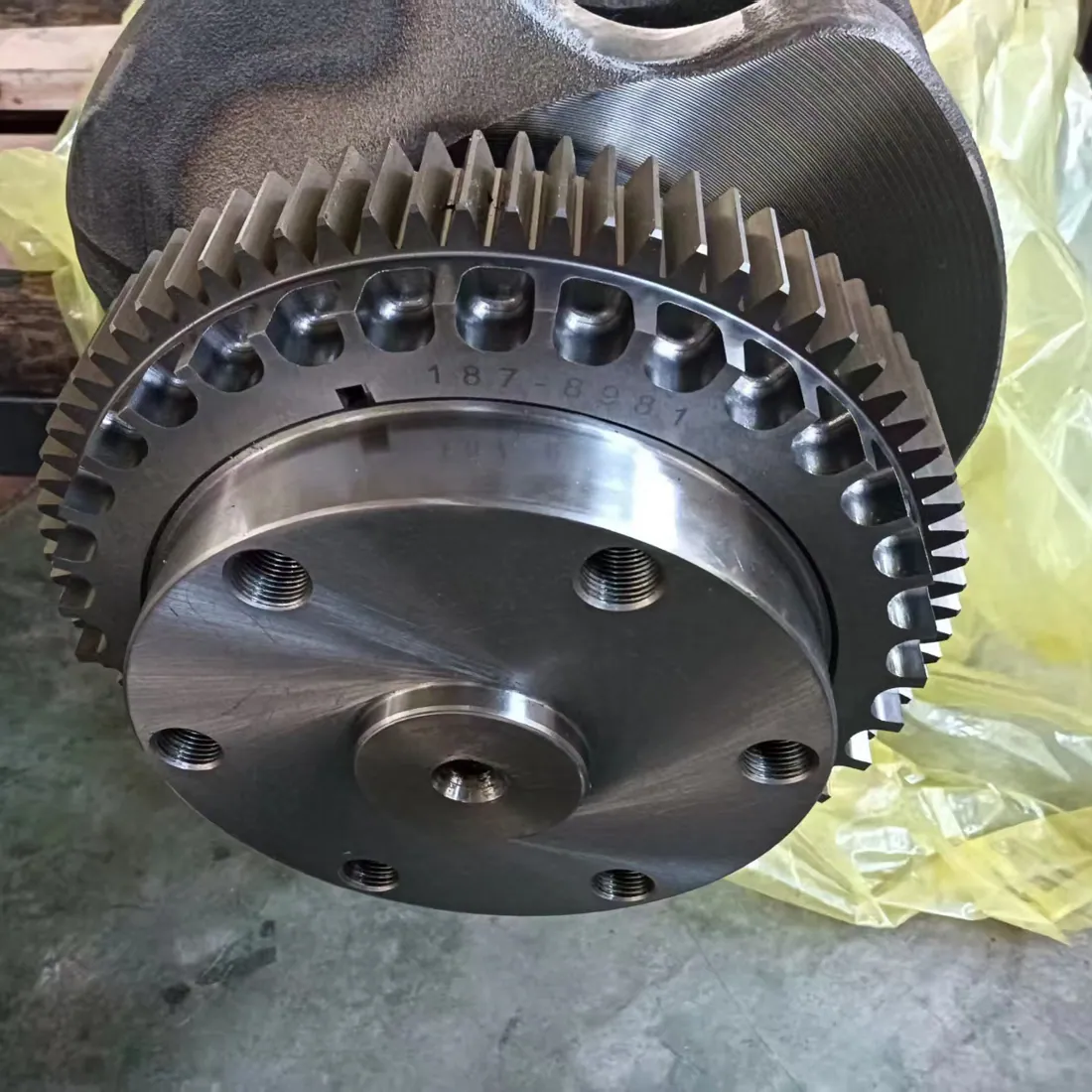 CAT C15 engine crankshaft spare part photograph